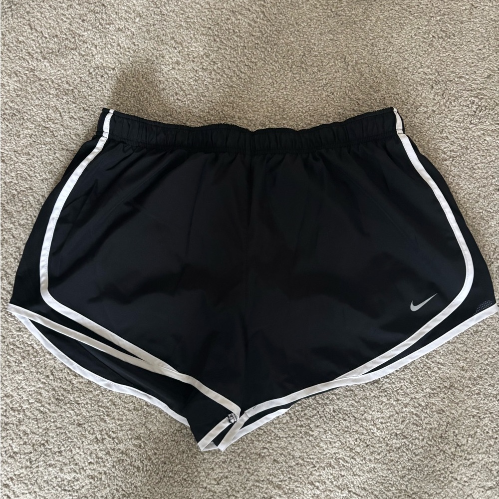 Nike XL black tempo track shorts